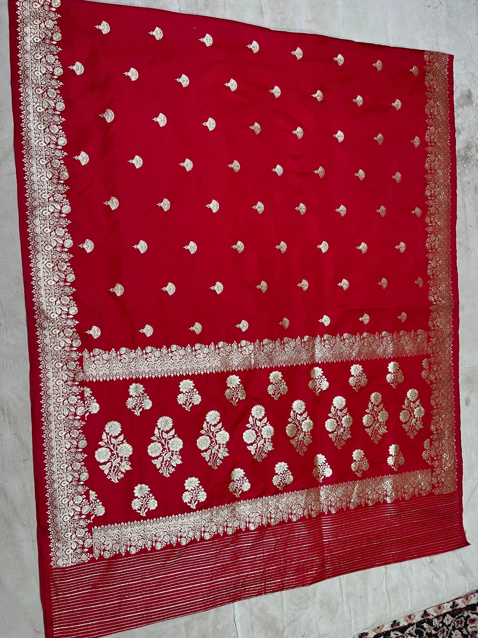 red-printed-saree_3e3cd62e